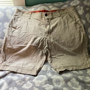Plugg Flex | khaki shorts